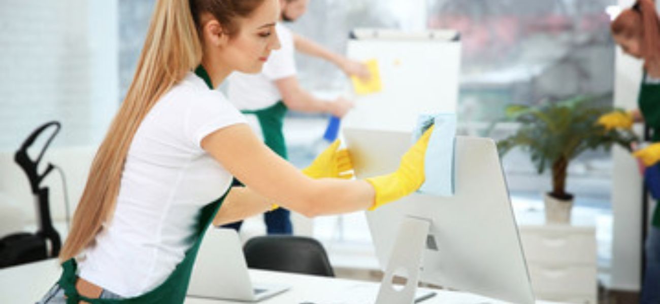 Read more about the article What Mistakes Should an Office Manager Avoid When Choosing a Commercial Cleaning Business?